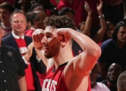 开云体育在线-包含火箭主场击败骑士，哈登高效砍下全队最高分夺胜的词条