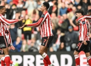 开云APP-英格兰队意外出局，球迷黯然离去