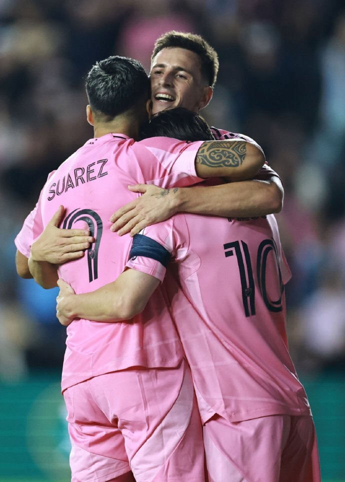 包含韩国爆冷比利时，苏亚雷斯送出助攻的词条