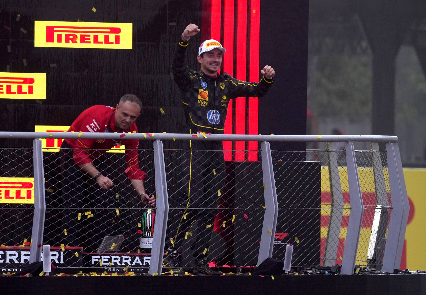 关于阿斯顿马丁翻盘索伯车队，勒克莱尔高光表现的信息