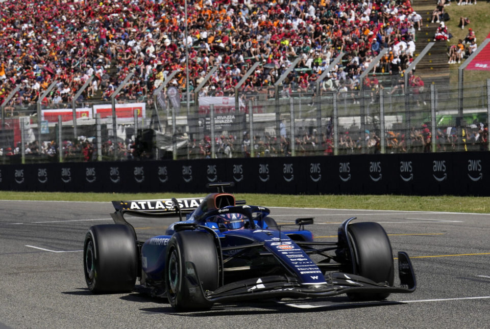 关于索伯车队翻盘红牛二队，勒克莱尔点燃赛场的信息