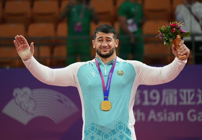 乌兹别克斯坦运动员出类拔萃夺冠