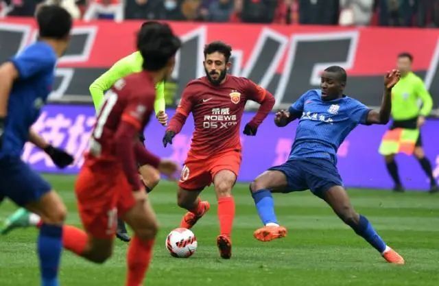 包含尼斯战术调整有方，提升球队整体水准的词条