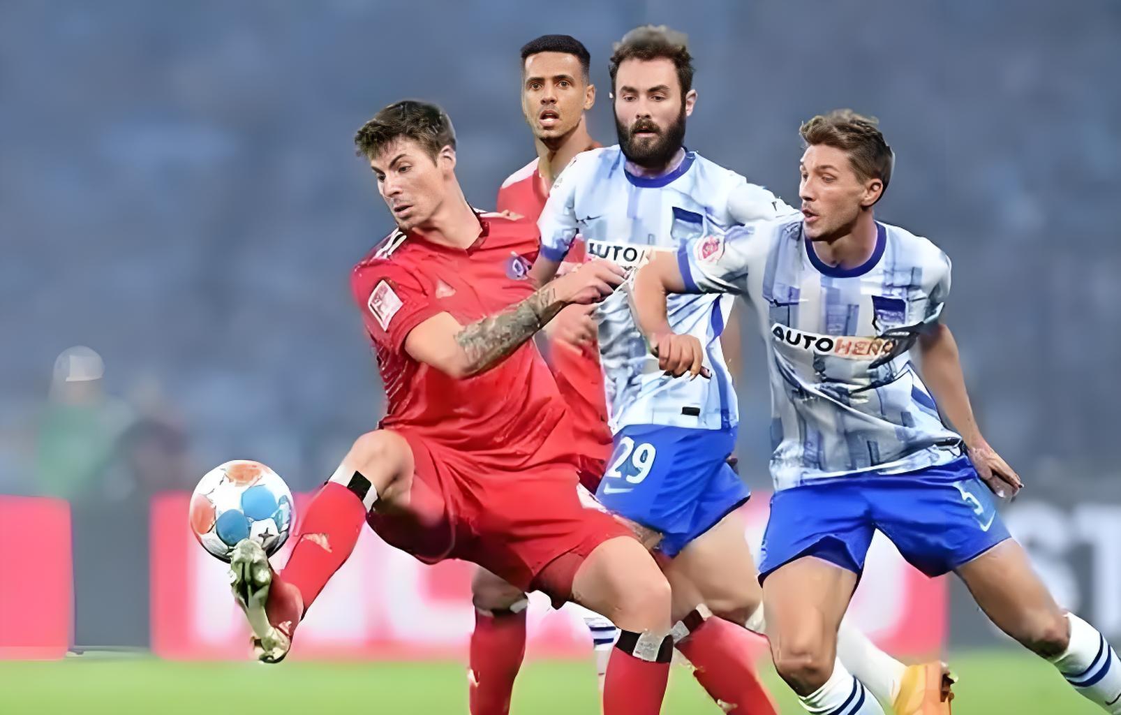 关于柏林赫塔客场逼和，德甲争冠形势更加扑朔迷离的信息