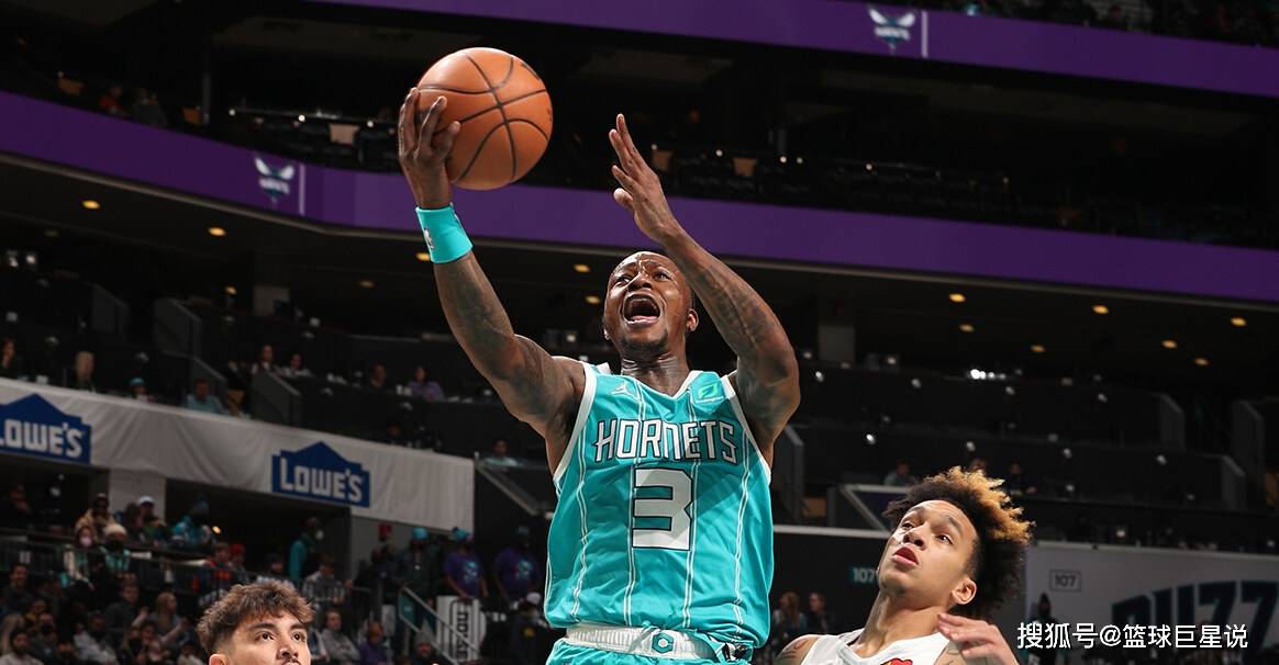 开拓者大胜黄蜂,西部竞争激烈进入尾声 开拓者大胜黄蜂,西部竞争激烈进入尾声