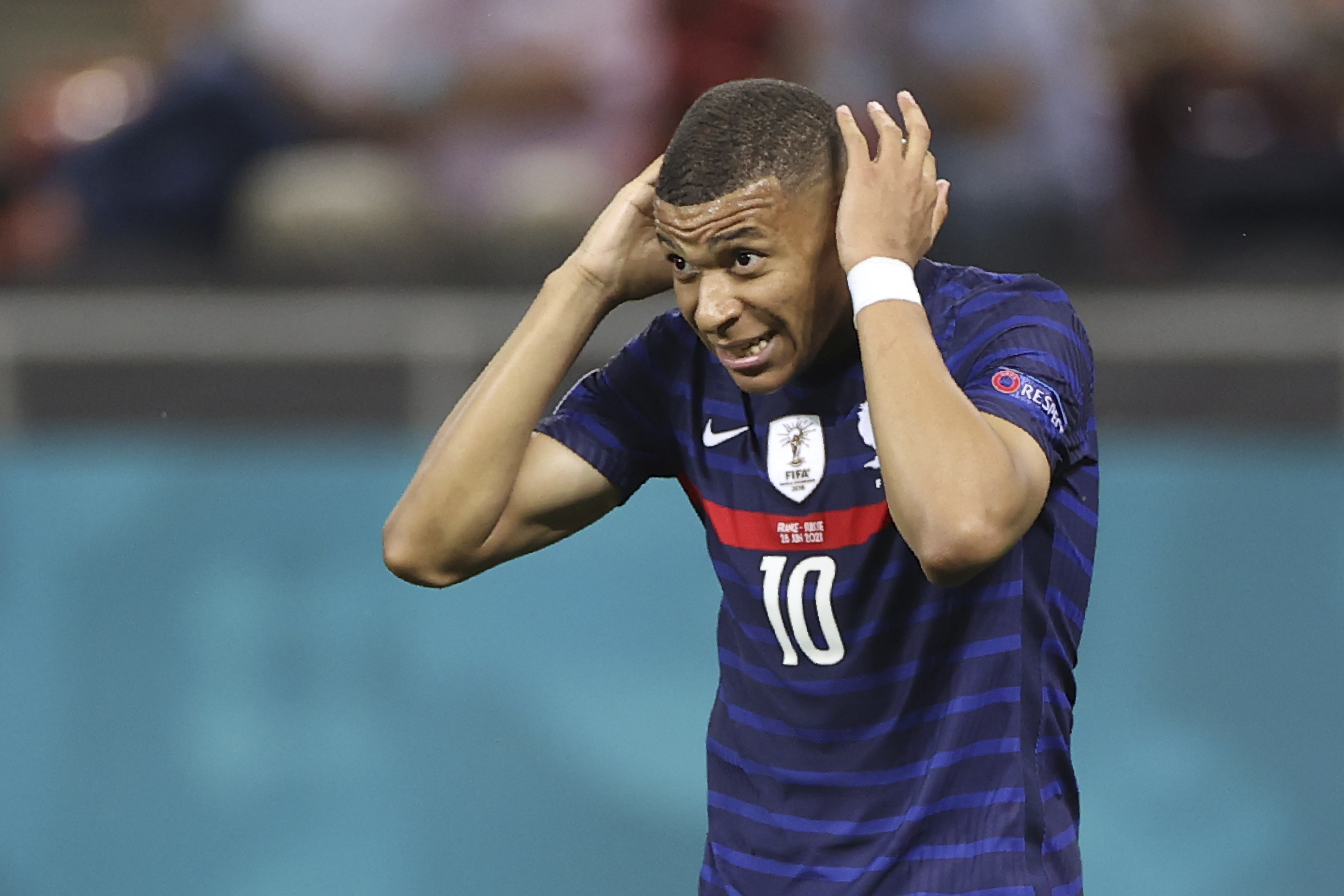 法国背水一战战胜波黑，晋级欧洲杯资格赛的简单介绍