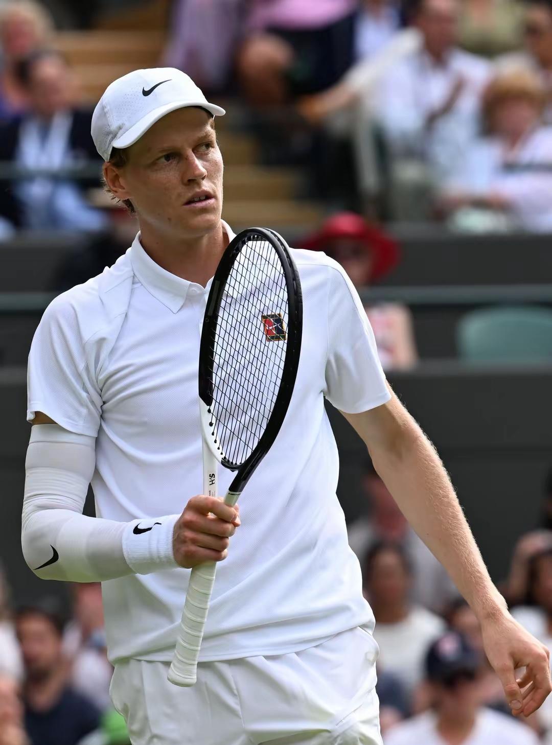 包含温网翻盘拉沃尔杯，德约科维奇惊艳四座的词条