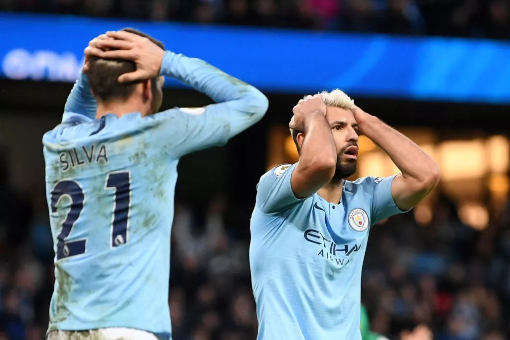 英格兰逆转多特蒙德，阿奎罗完成帽子戏法的简单介绍