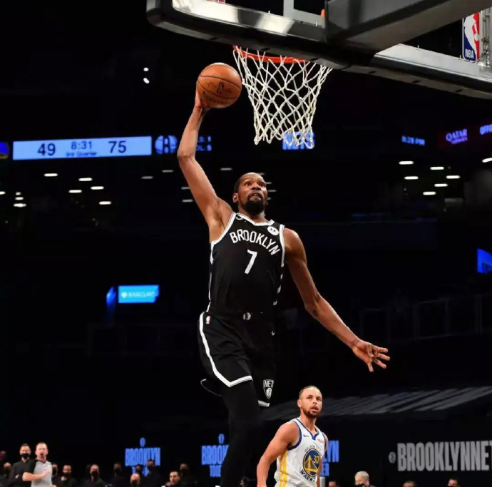 篮网险胜浙江队，克莱状态火热