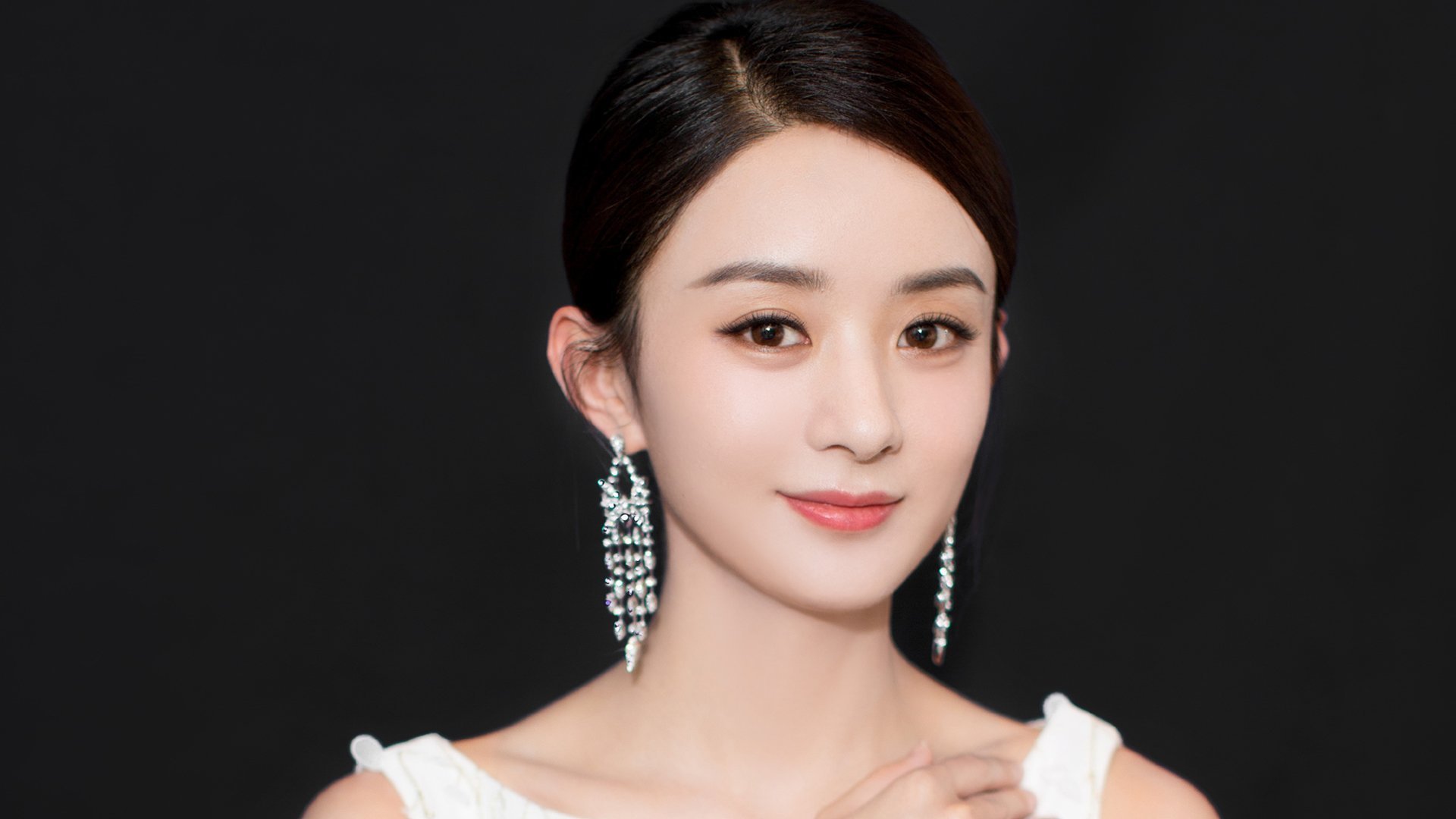 压力淬火，乔治逆境绽放，爵士对阵篮网中的唯一性爆发