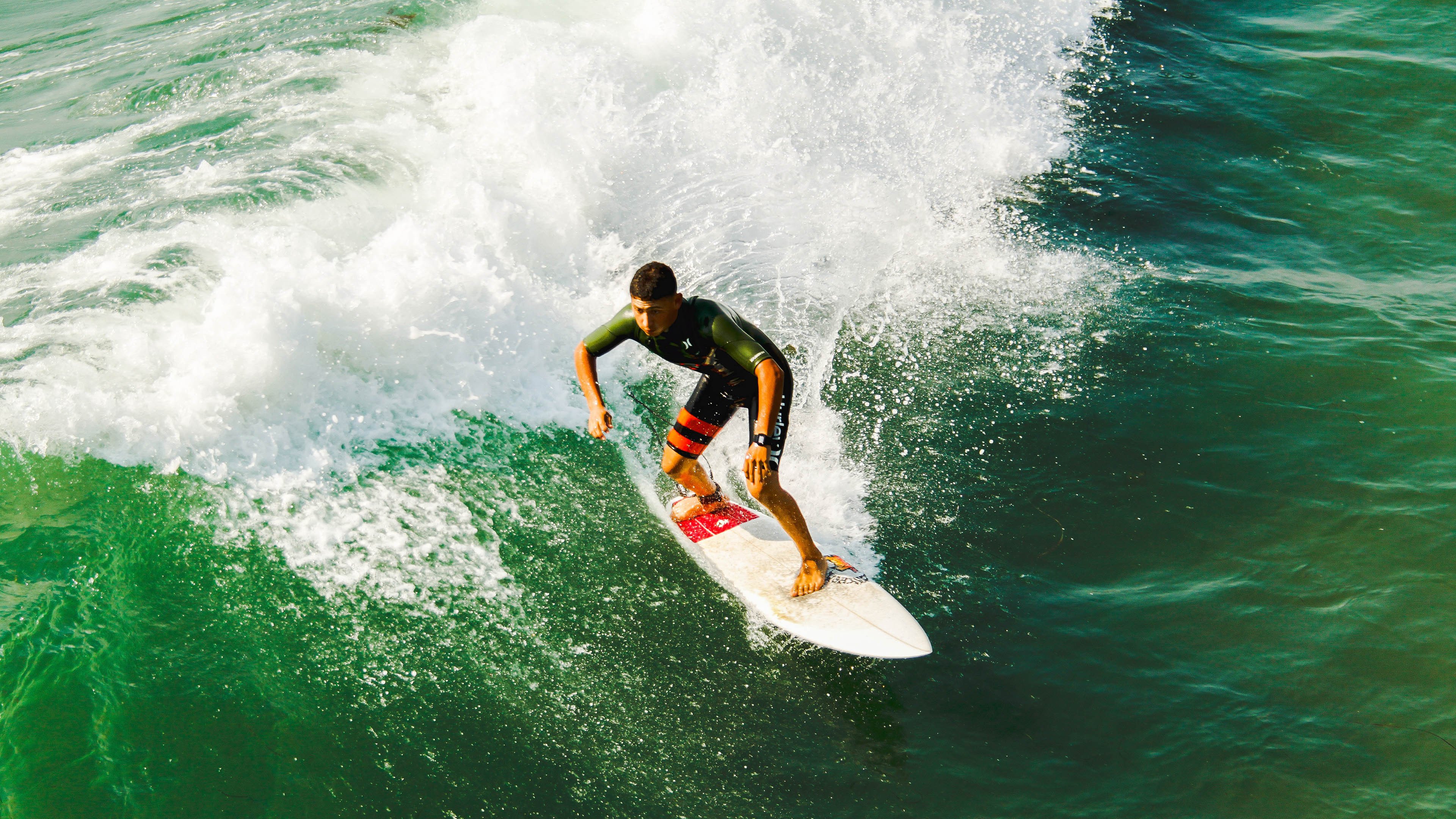 英超争冠之夜,武切维奇关键制胜,书写历史新章